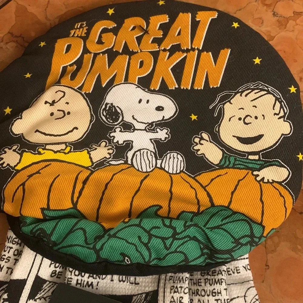 Peanuts Snoopy The Great Pumpkin Halloween Hanging Kitchen Towel NEW